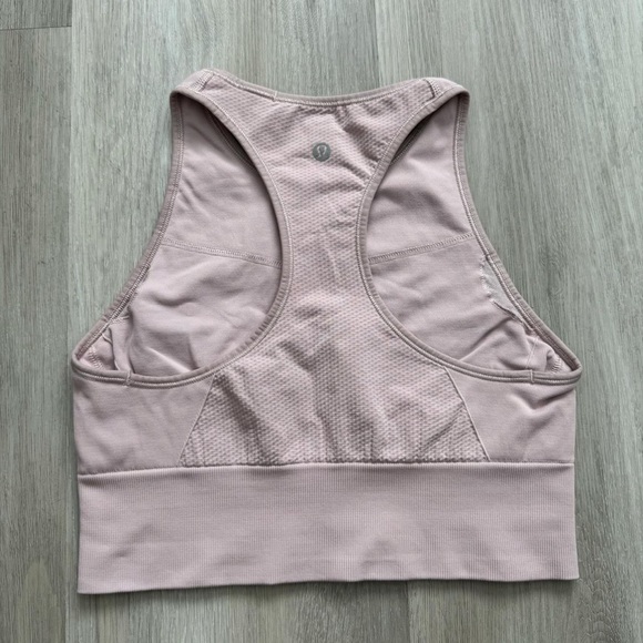 Lululemon Ebb to Train Bra - Picture 1 of 4